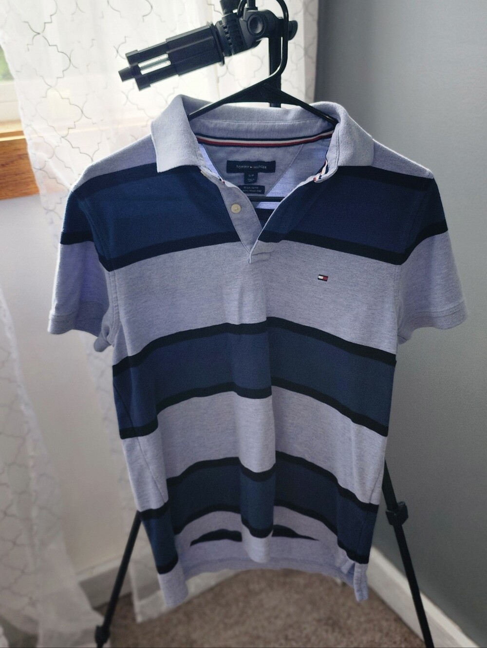 Tommy Hilfiger Men's Blue and Light Gray Striped Polo